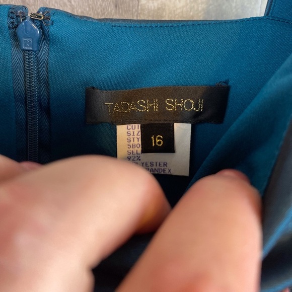 Tadashi Shoji Ruched Trumpet Maxi Gown in Teal Green Size 16 Plus. - Picture 12 of 13